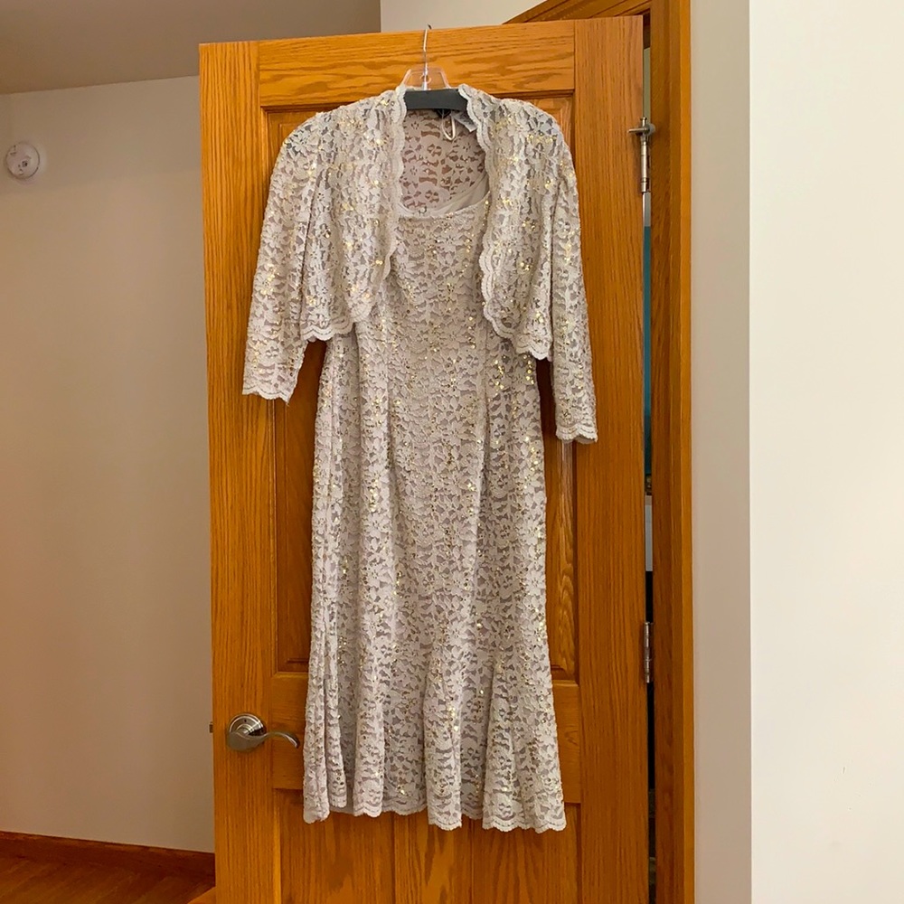 Alex Evenings woman’s dress